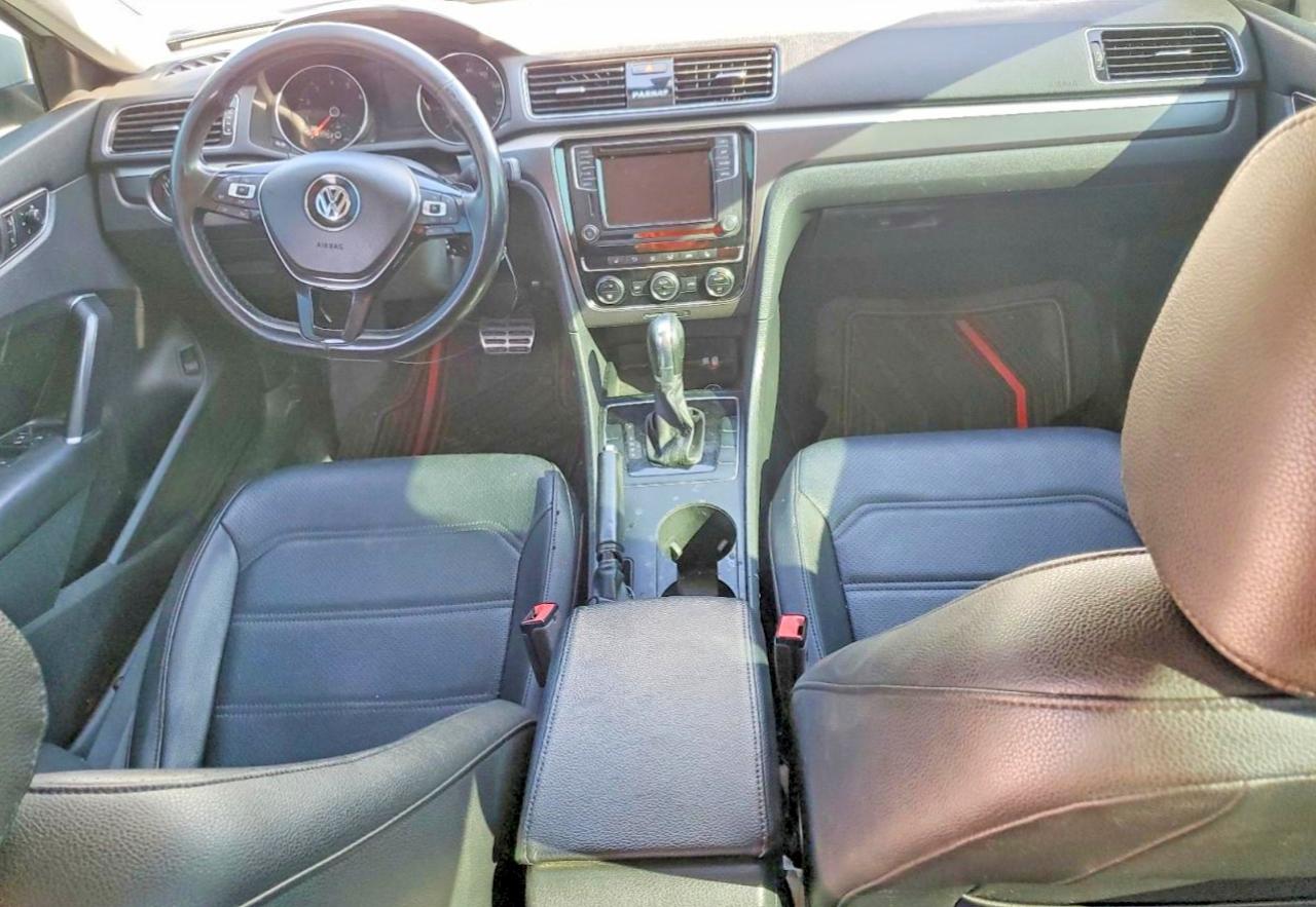 2018 VOLKSWAGEN PASSAT S photo 15