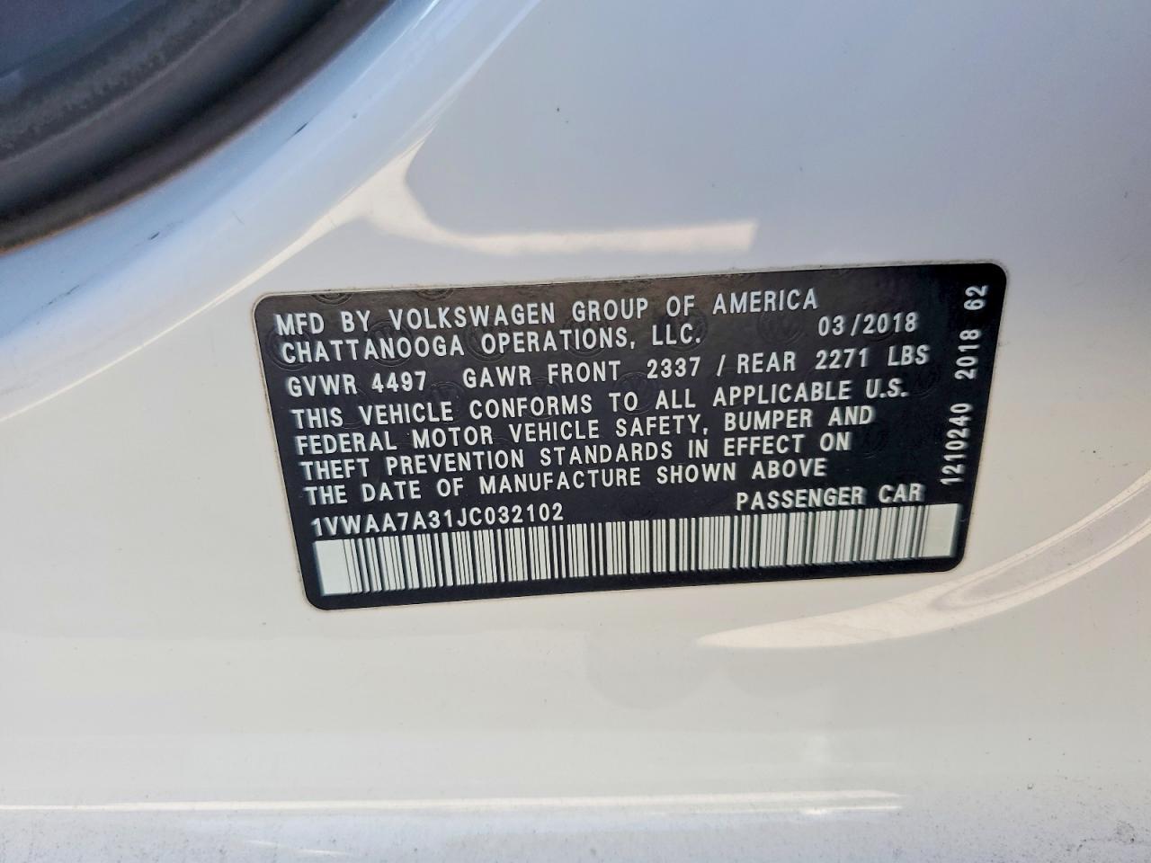 2018 VOLKSWAGEN PASSAT S photo 23