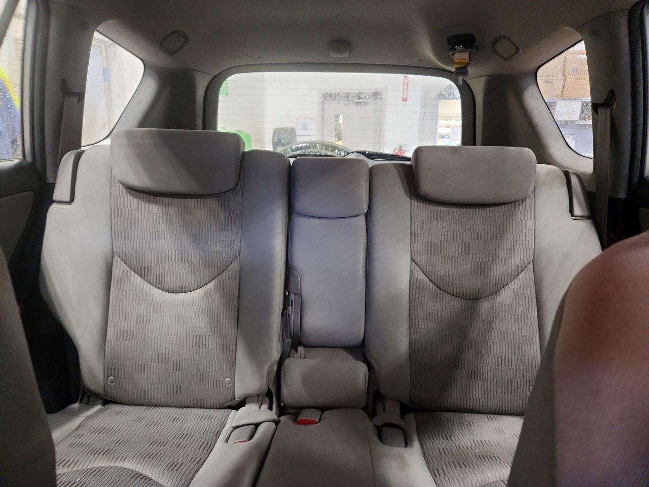 2011 TOYOTA RAV4 photo 10