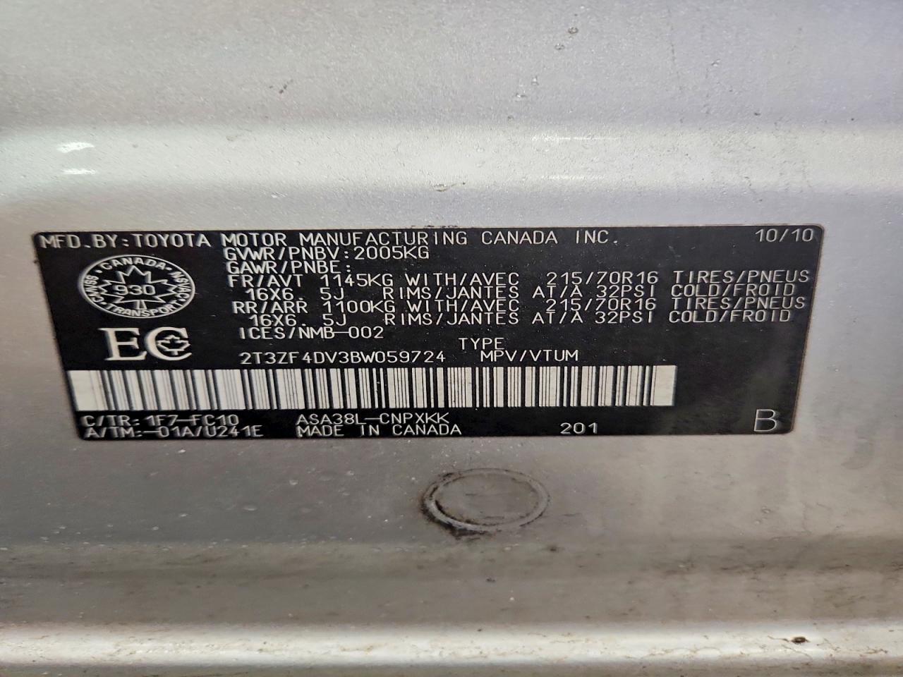 2011 TOYOTA RAV4 photo 13