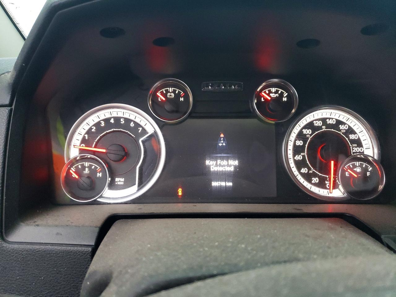 2013 RAM 1500 LARAMIE photo 17