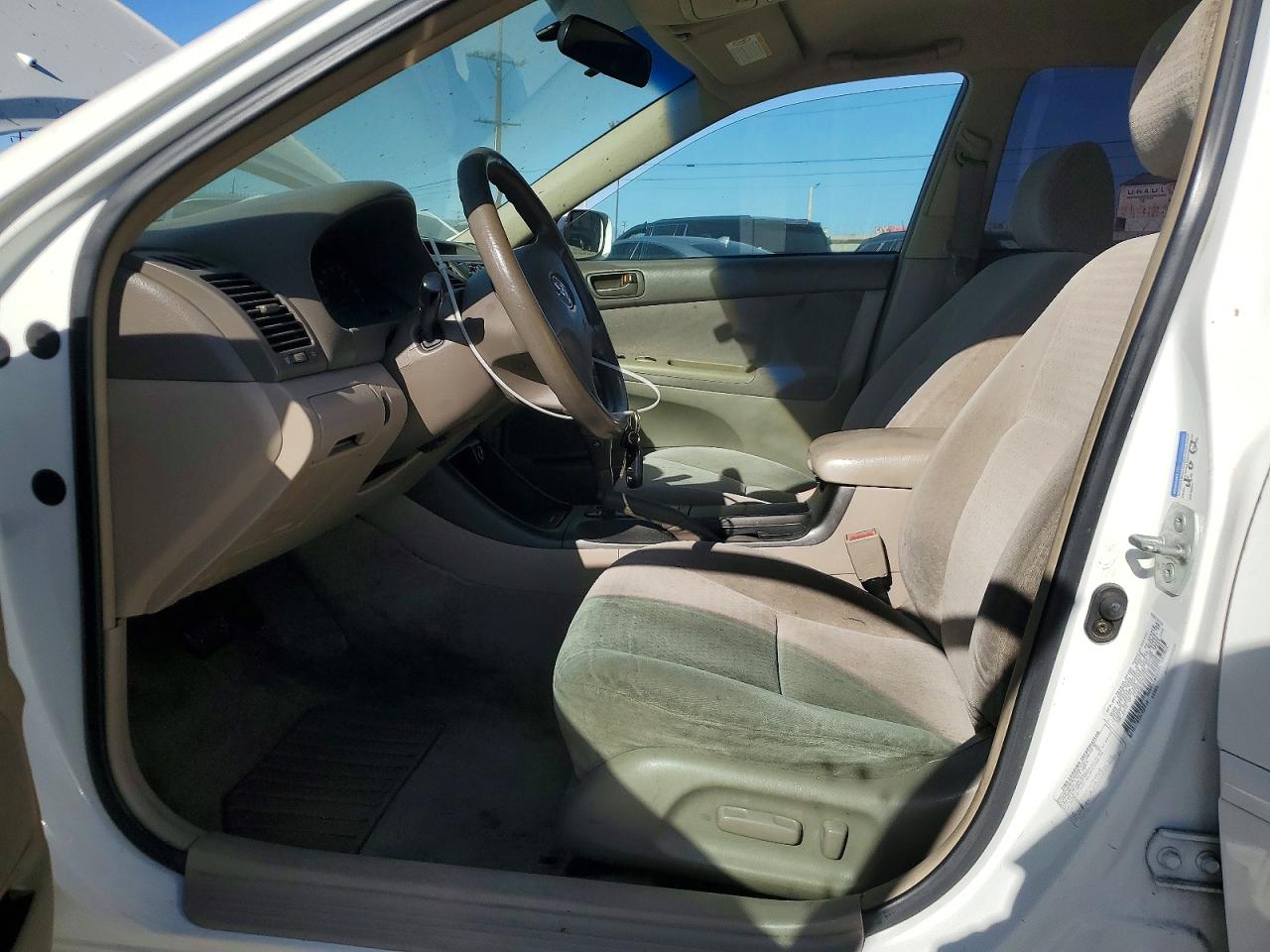 2003 TOYOTA CAMRY LE photo 7