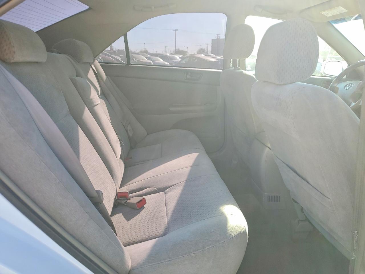 2003 TOYOTA CAMRY LE photo 10