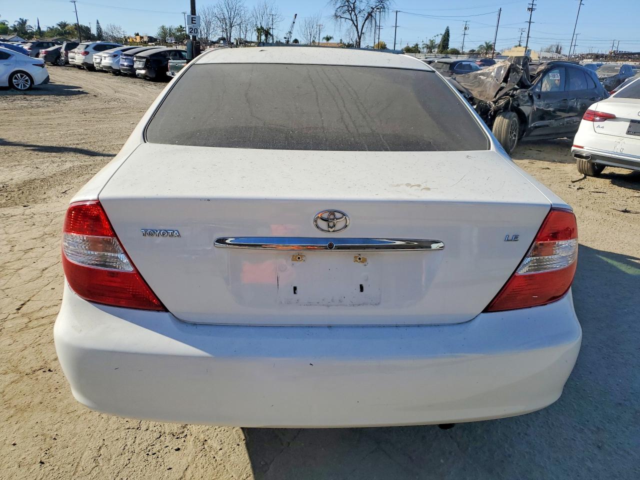 2003 TOYOTA CAMRY LE photo 6