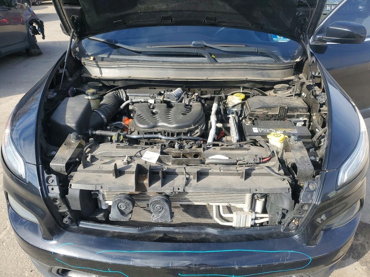 2018 JEEP CHEROKEE photo 21