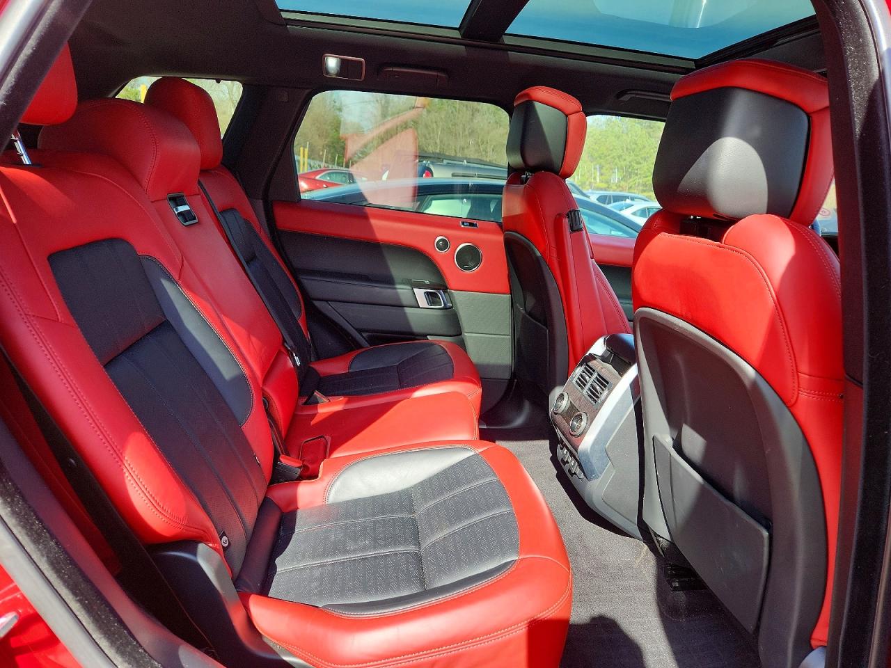 2019 LAND ROVER RANGE ROVER SPORT HSE DYNAMIC photo 11