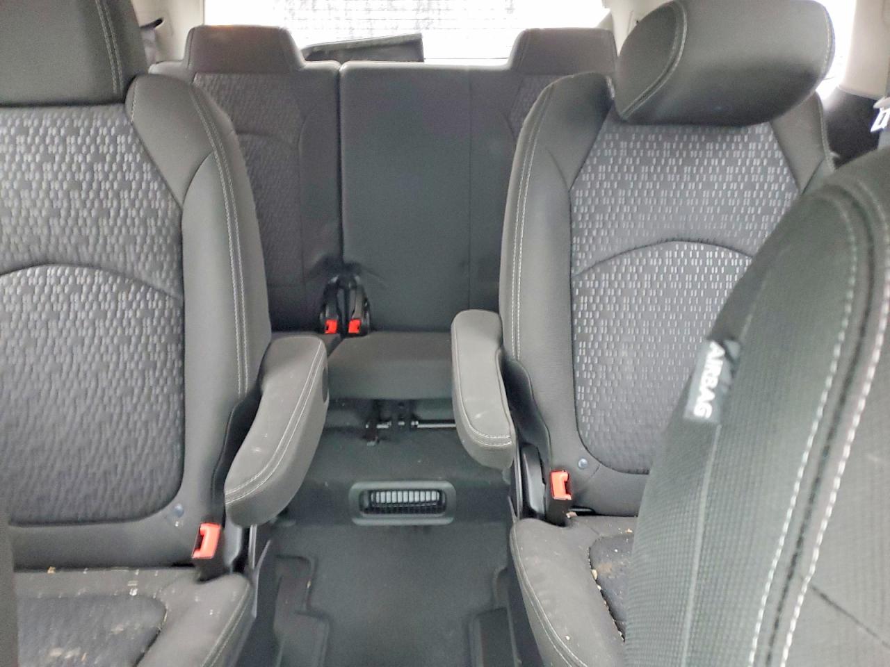 2015 GMC ACADIA SLE photo 10