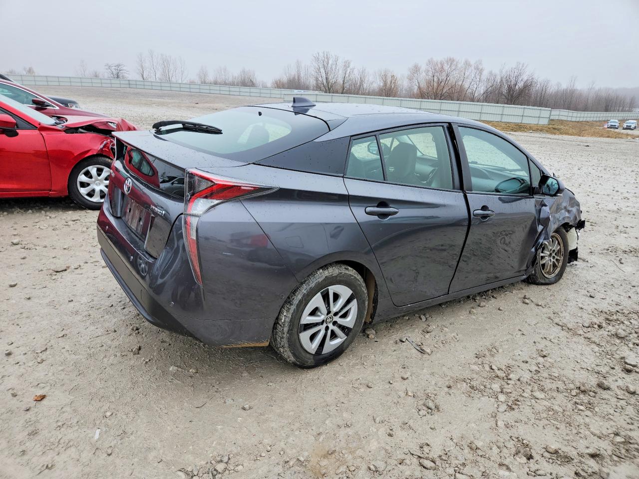 2018 TOYOTA PRIUS FOUR photo 3