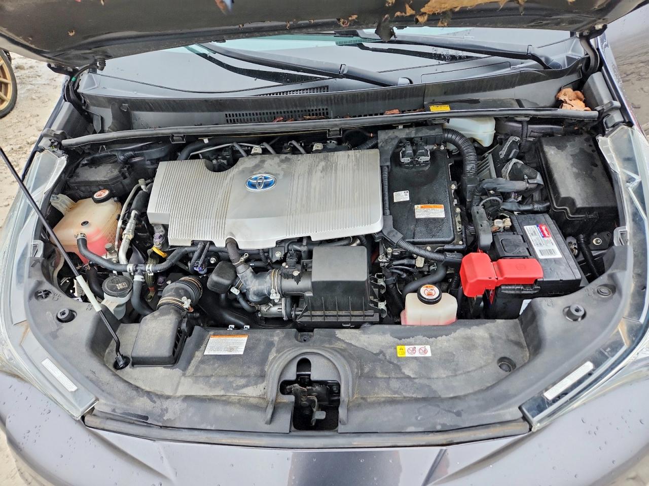 2018 TOYOTA PRIUS FOUR photo 11