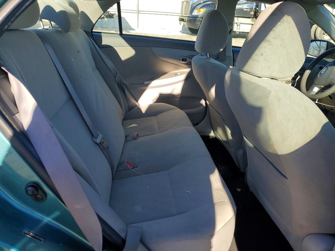 2010 TOYOTA COROLLA LE photo 19