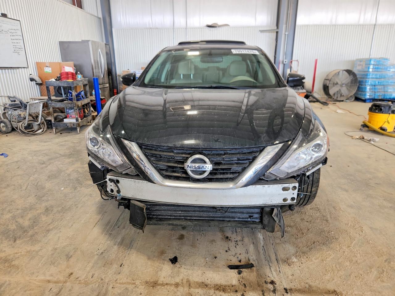 2017 NISSAN ALTIMA 2.5 SV photo 9