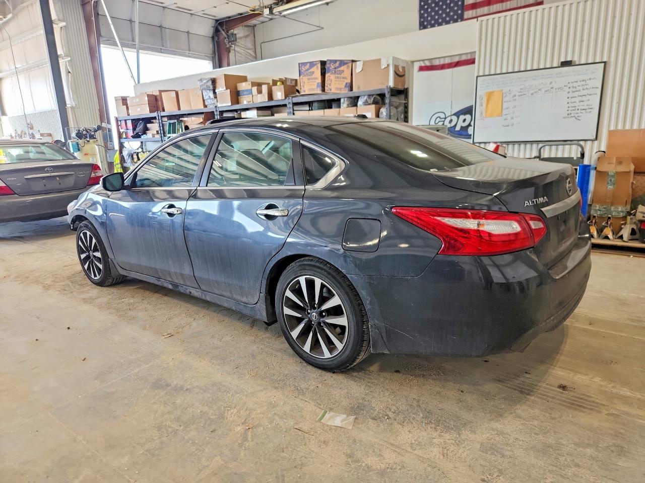 2017 NISSAN ALTIMA 2.5 SV photo 3