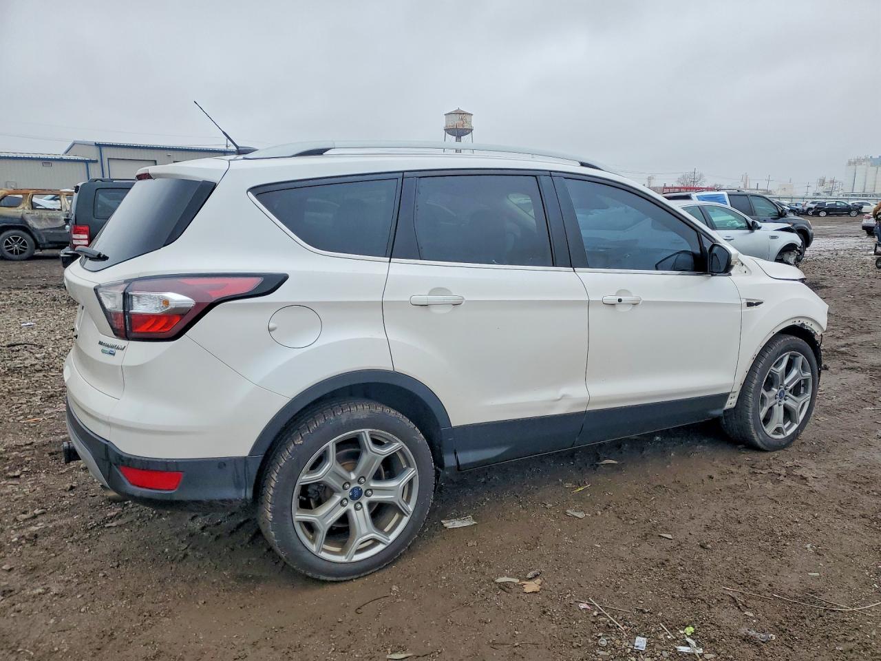 2017 FORD ESCAPE TITANIUM photo 5