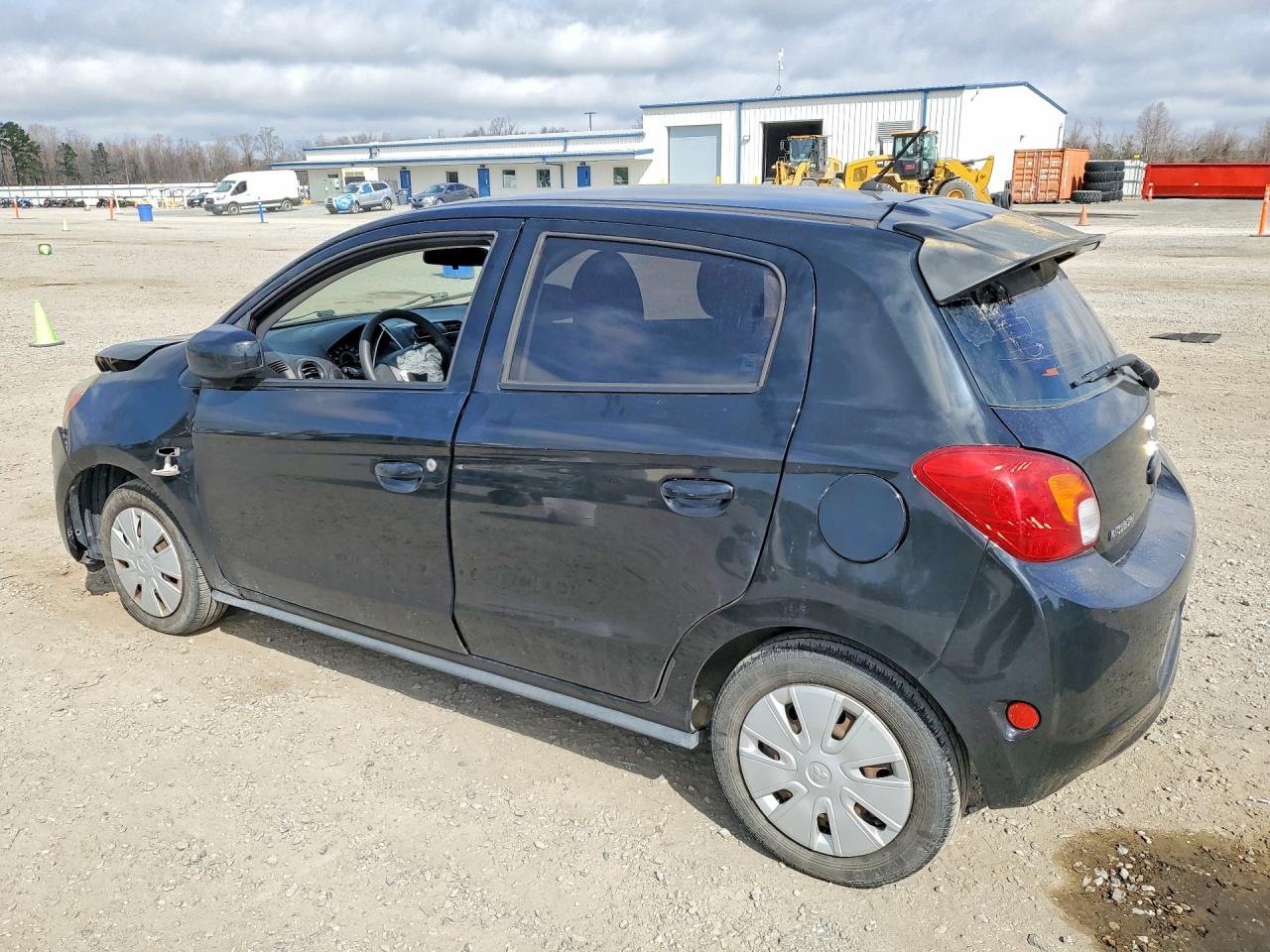 2015 MITSUBISHI MIRAGE DE photo 2