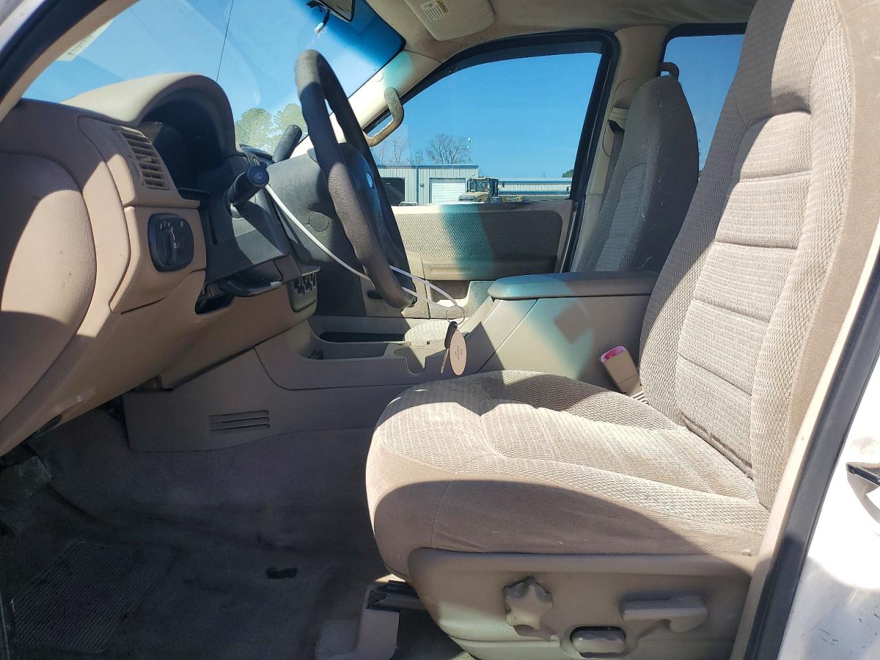 2002 FORD EXPLORER XLT photo 7