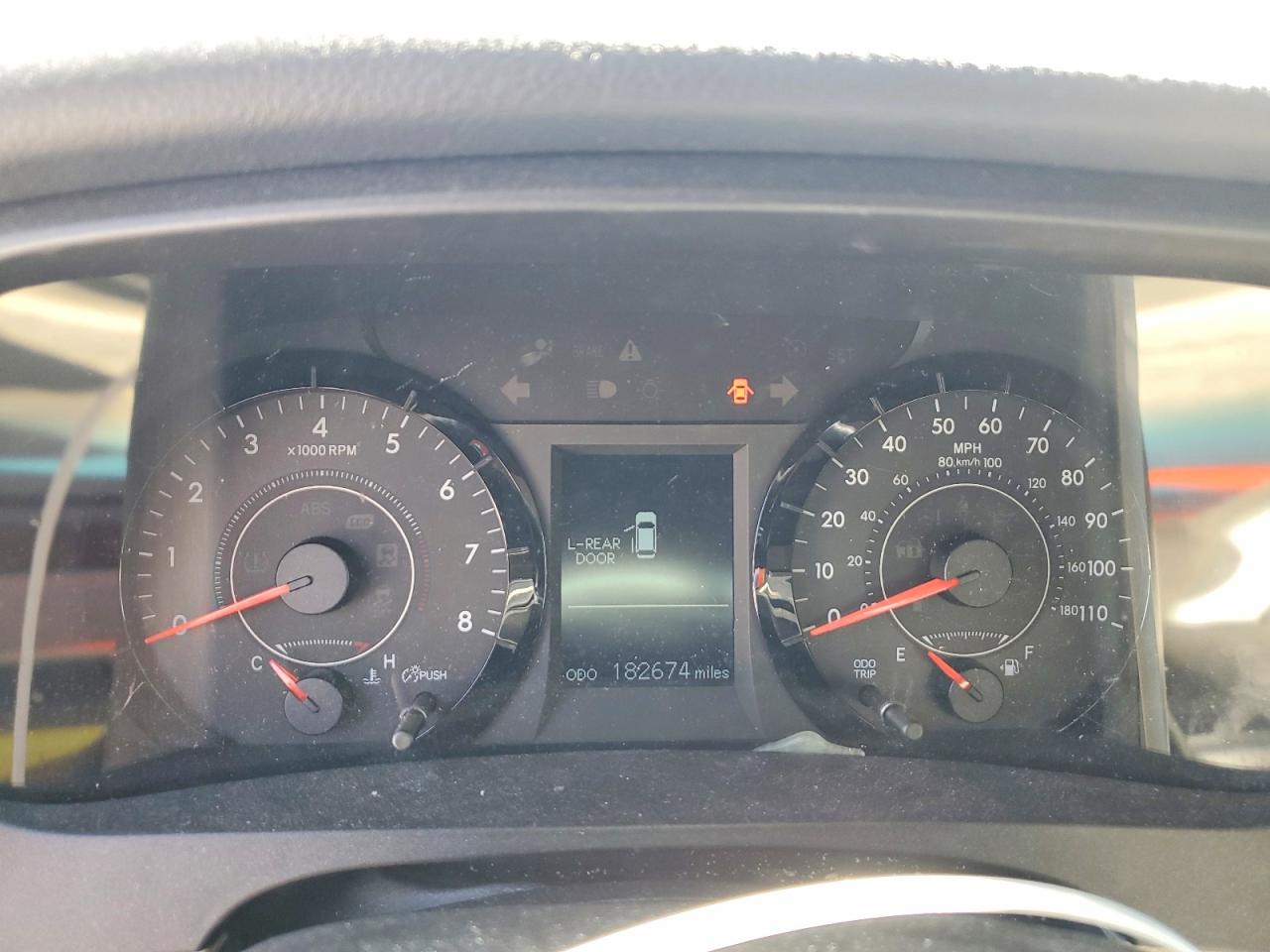 2015 TOYOTA SIENNA LE 8-PASSENGER photo 25