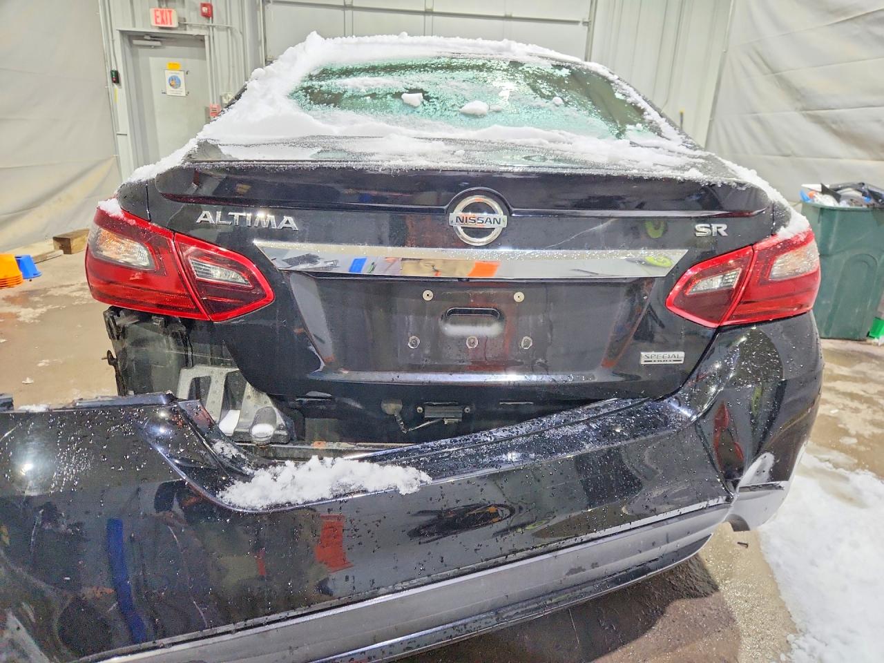2018 NISSAN ALTIMA 2.5 SR photo 16