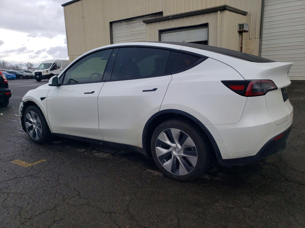 2021 TESLA MODEL Y photo 2