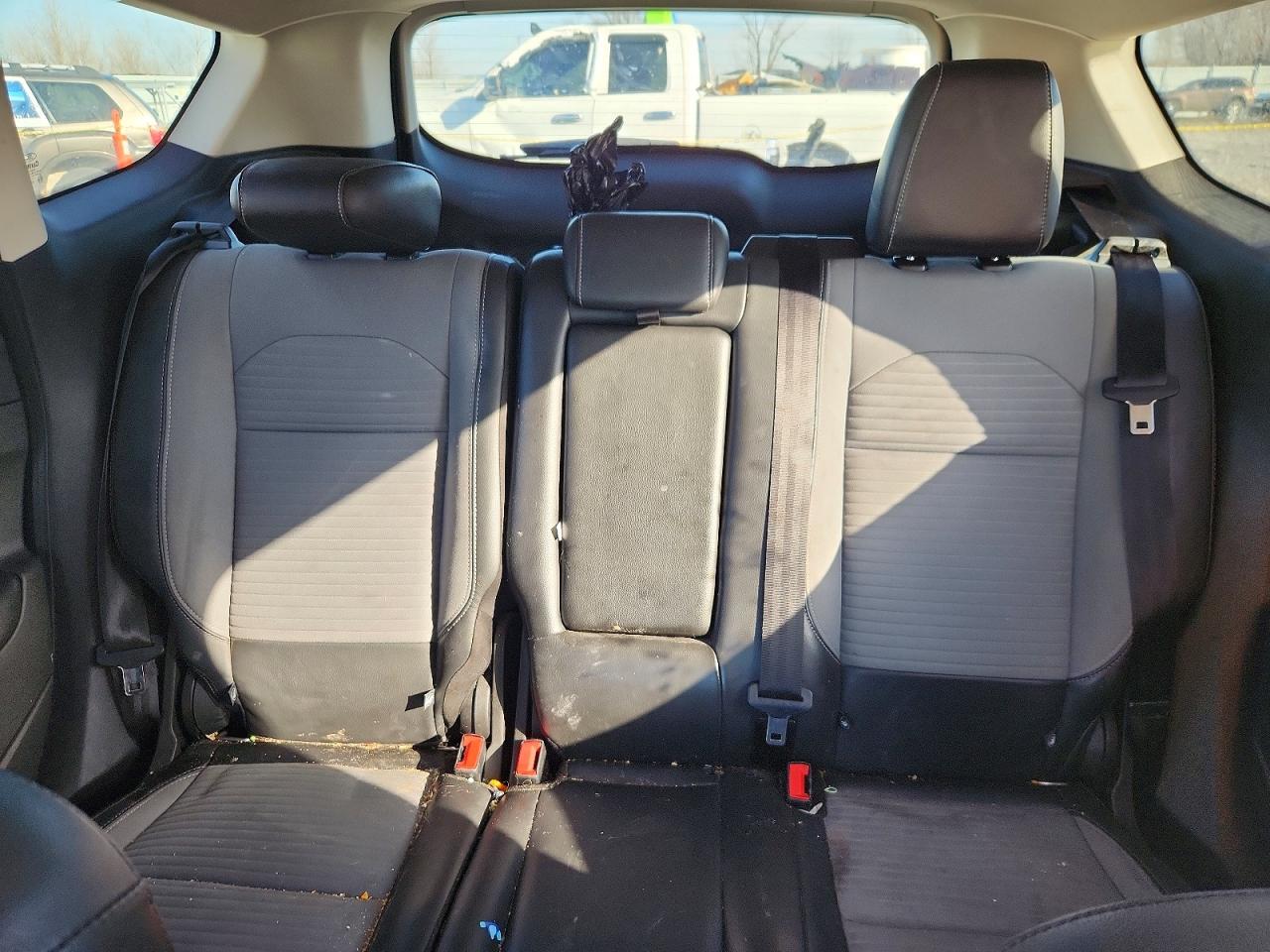 2019 FORD ESCAPE SE photo 19