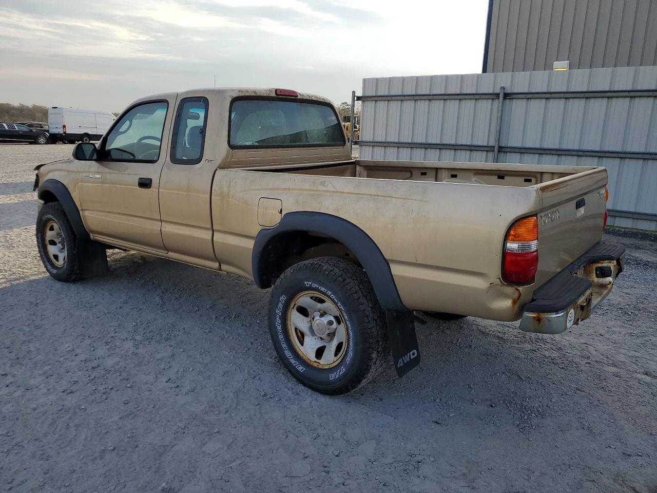2003 TOYOTA TACOMA photo 2