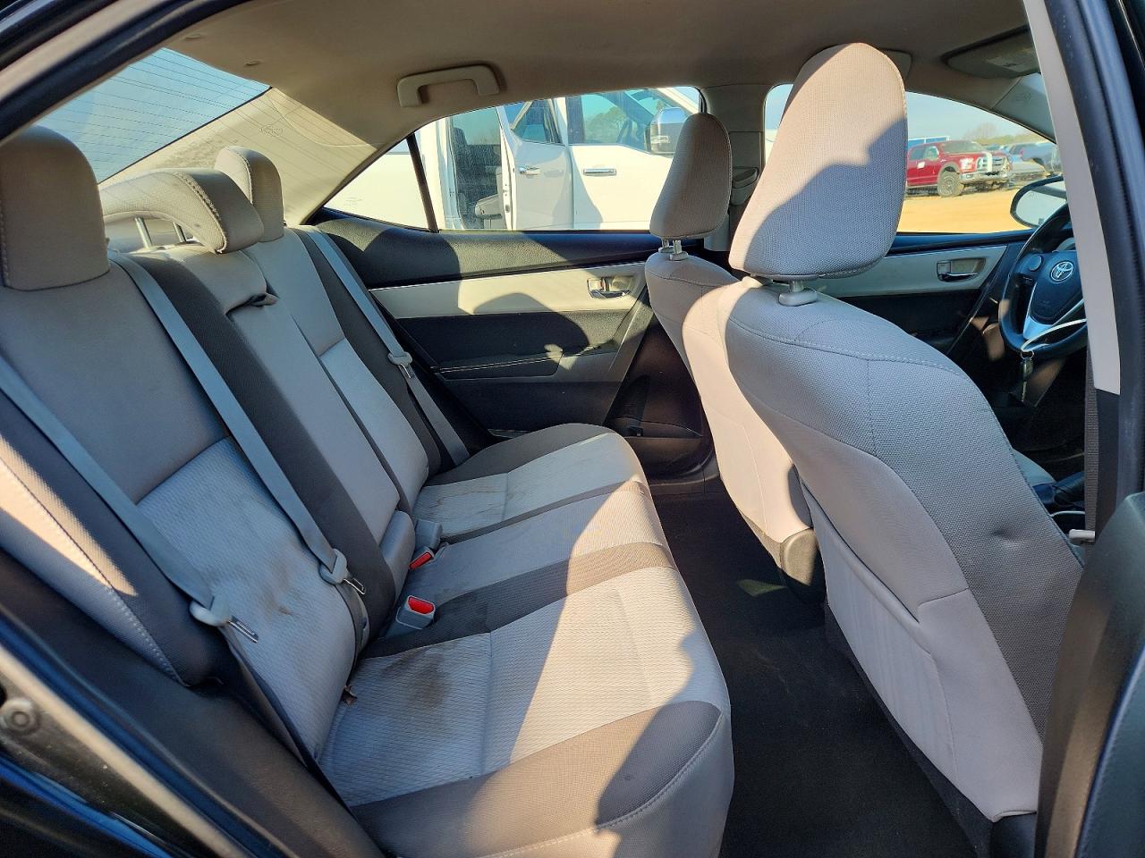 2018 TOYOTA COROLLA LE photo 28