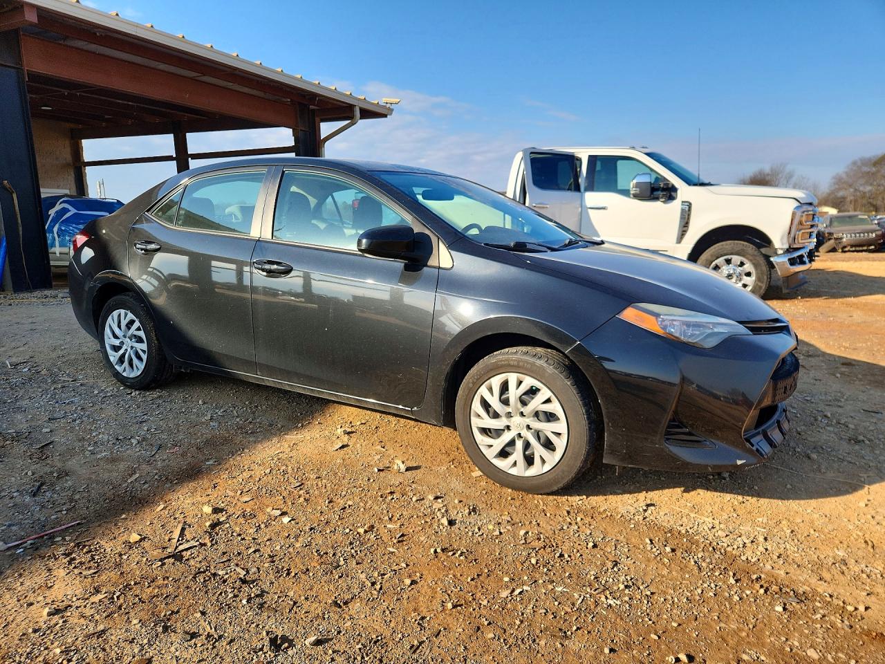 2018 TOYOTA COROLLA LE photo 10