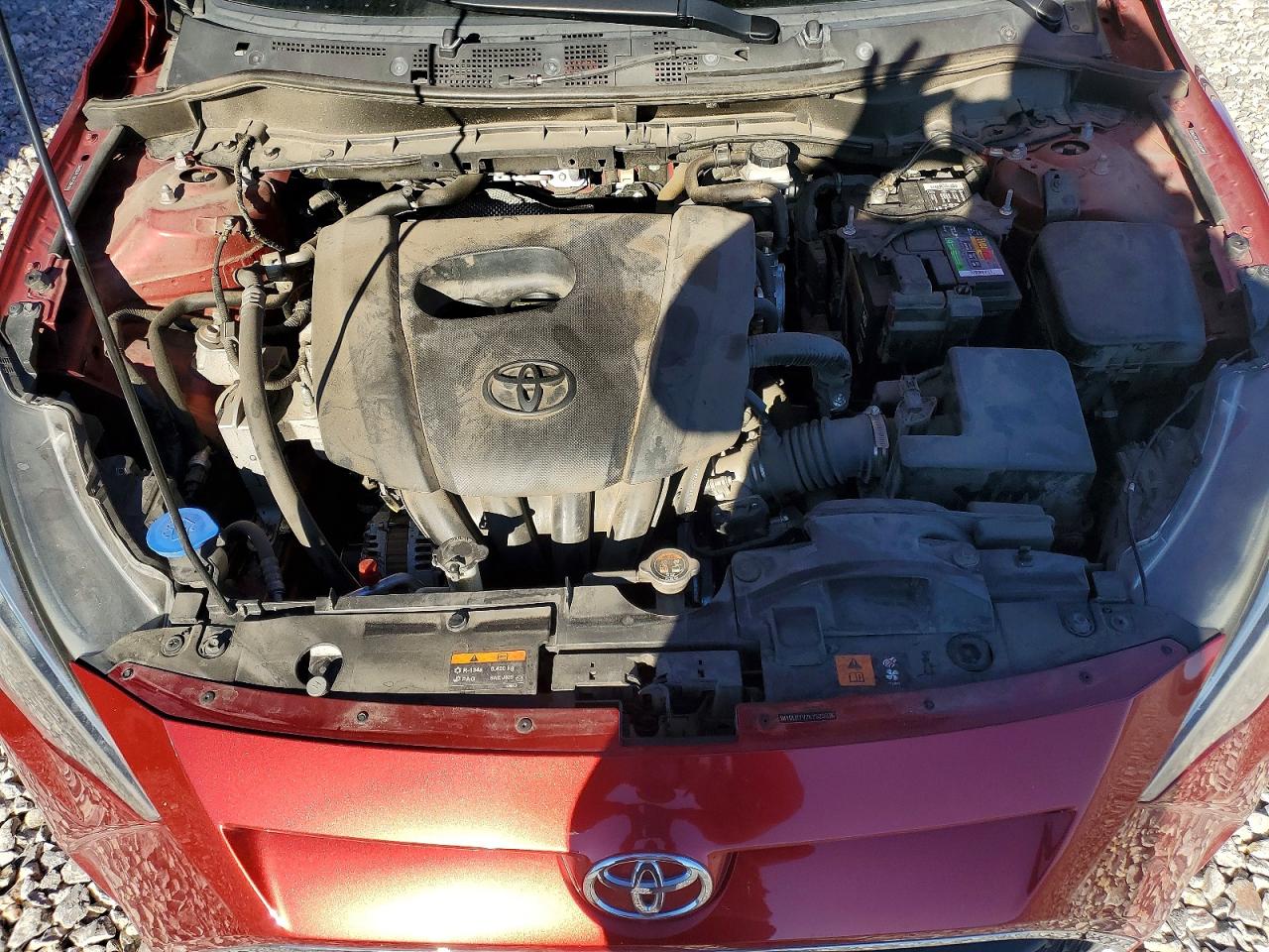 2019 TOYOTA YARIS LE photo 11