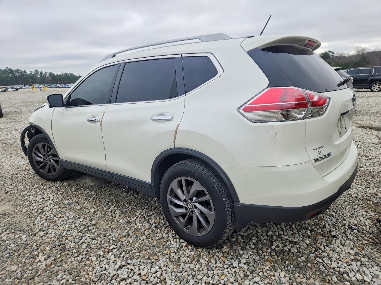 2016 NISSAN ROGUE SL photo 3