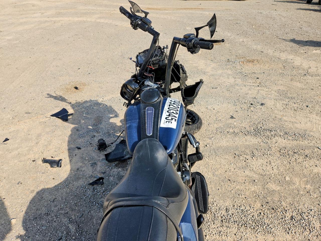 2019 HARLEY-DAVIDSON FLTRXS photo 11