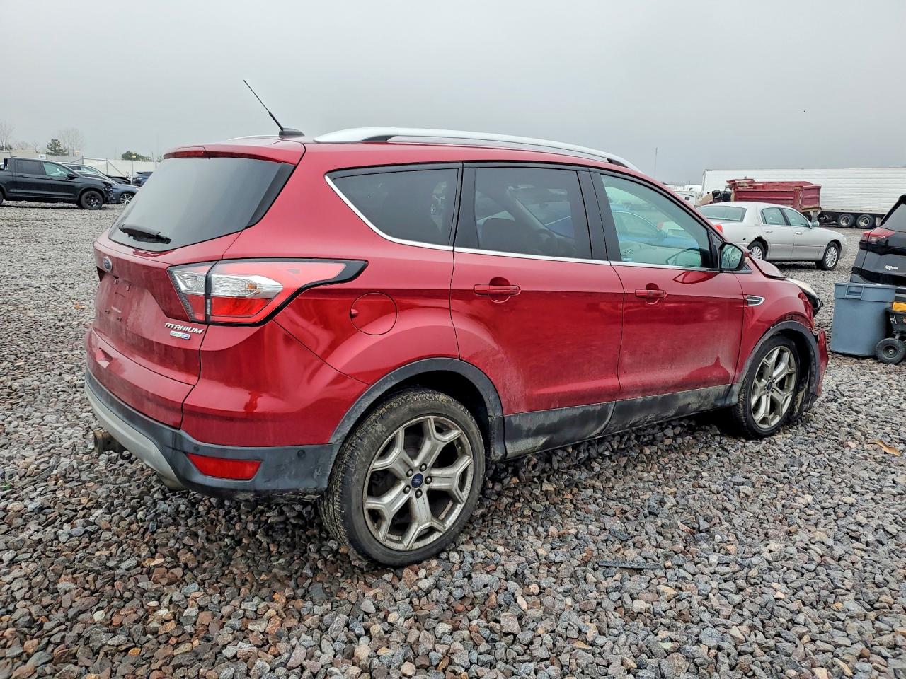 2017 FORD ESCAPE TITANIUM photo 3
