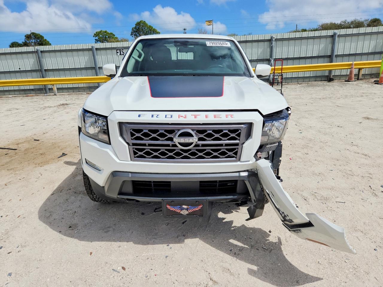 2024 NISSAN FRONTIER SV photo 9