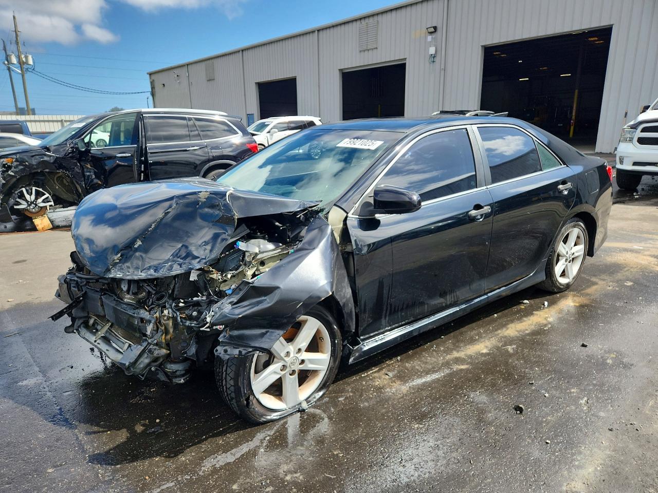 2013 TOYOTA CAMRY