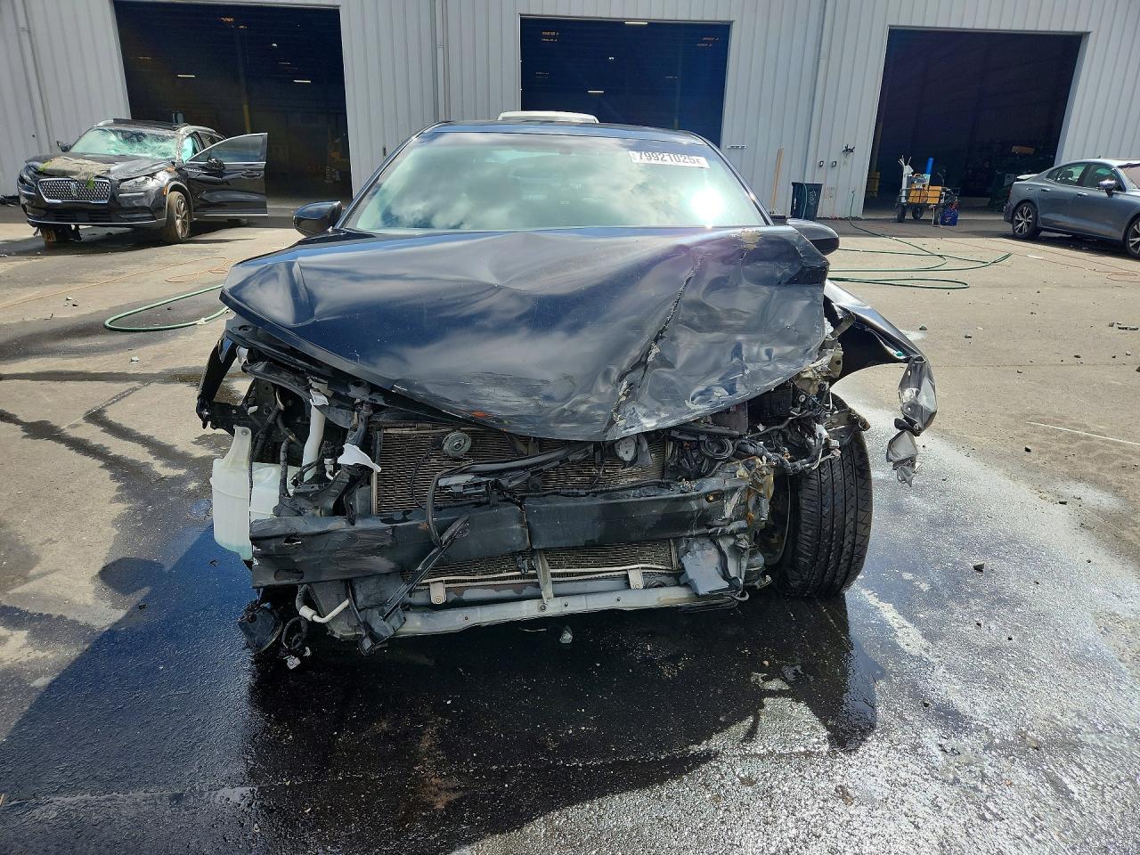 2013 TOYOTA CAMRY SE photo 13
