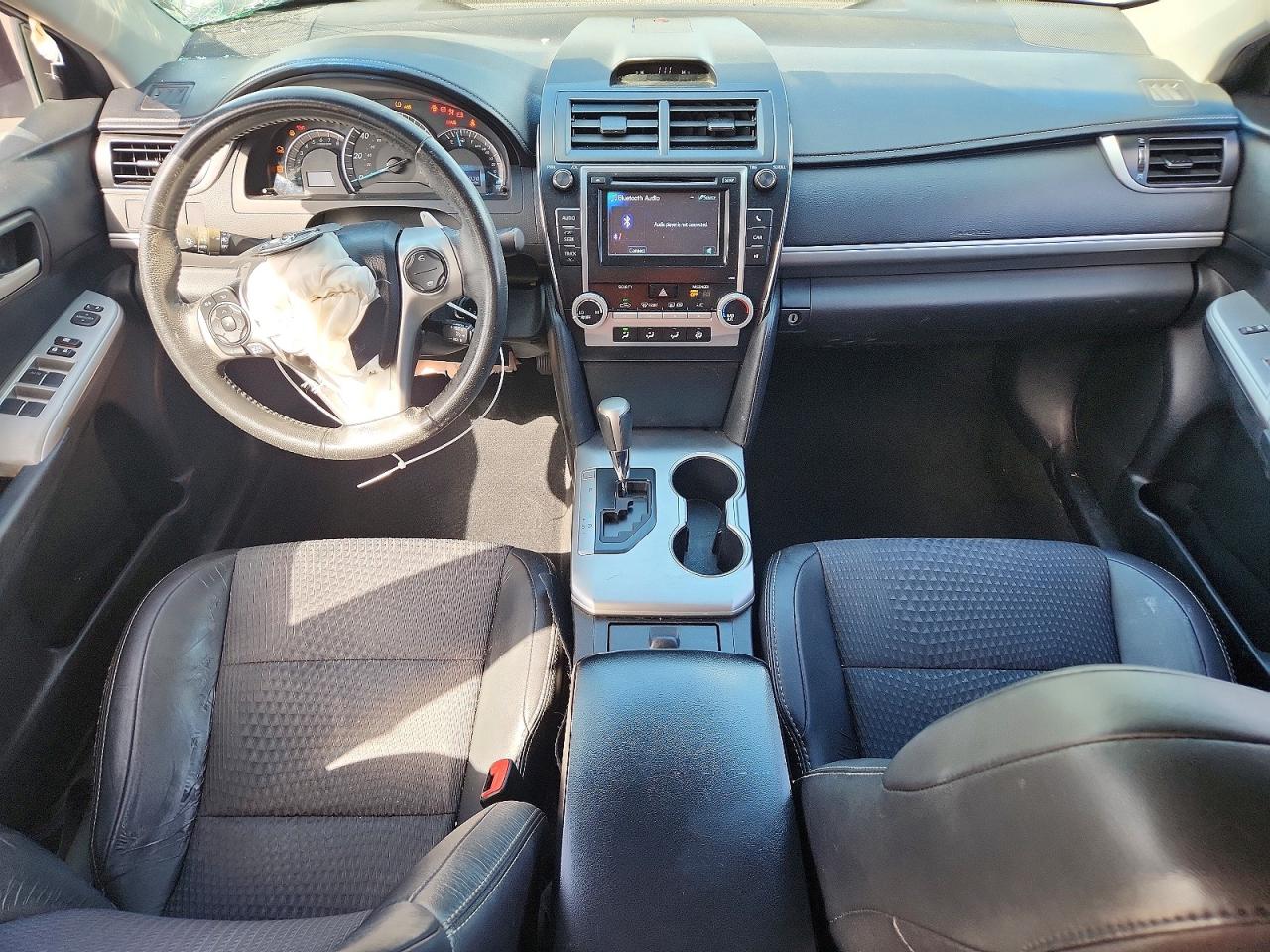 2013 TOYOTA CAMRY SE photo 22