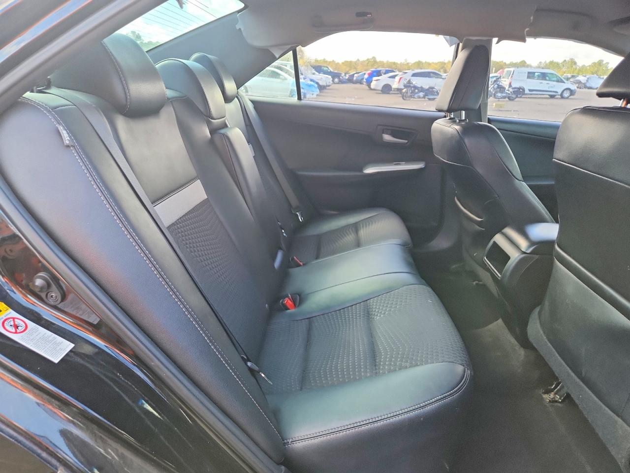 2013 TOYOTA CAMRY SE photo 28