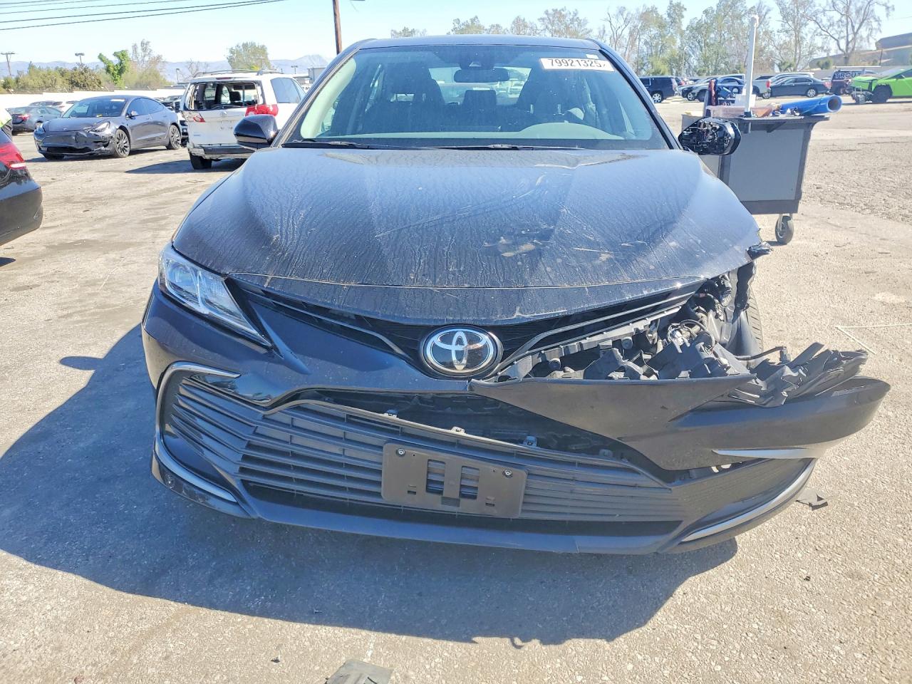 2021 TOYOTA CAMRY LE photo 9