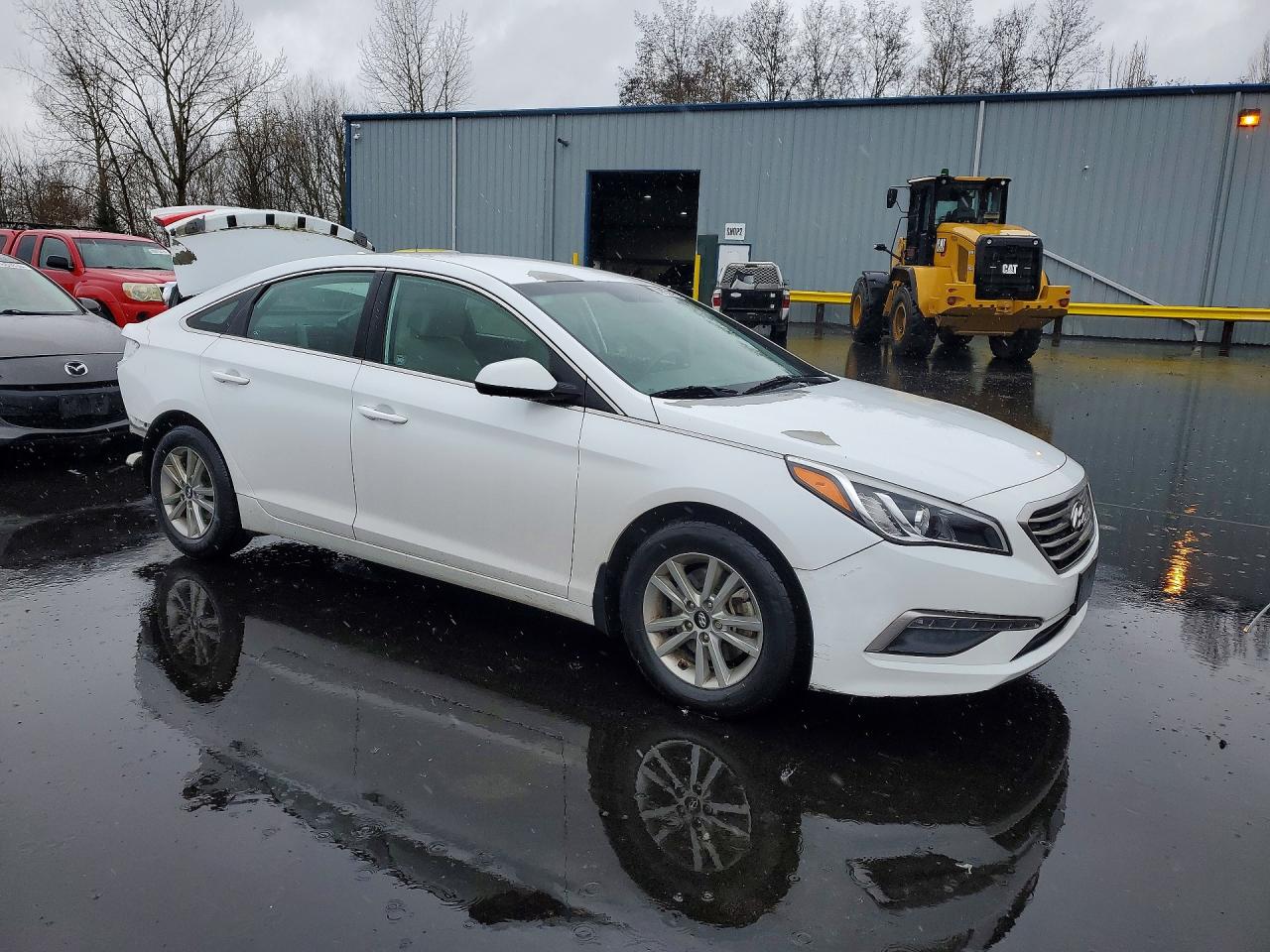 2015 HYUNDAI SONATA SE photo 4