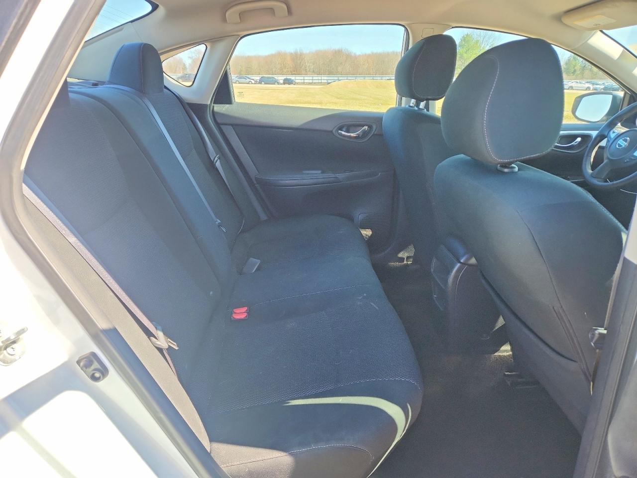 2019 NISSAN SENTRA S photo 10