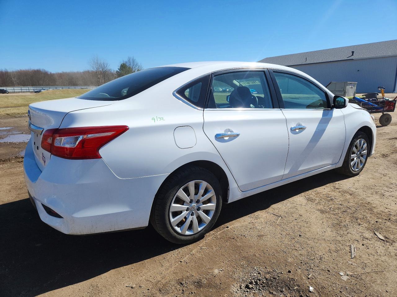 2019 NISSAN SENTRA S photo 3