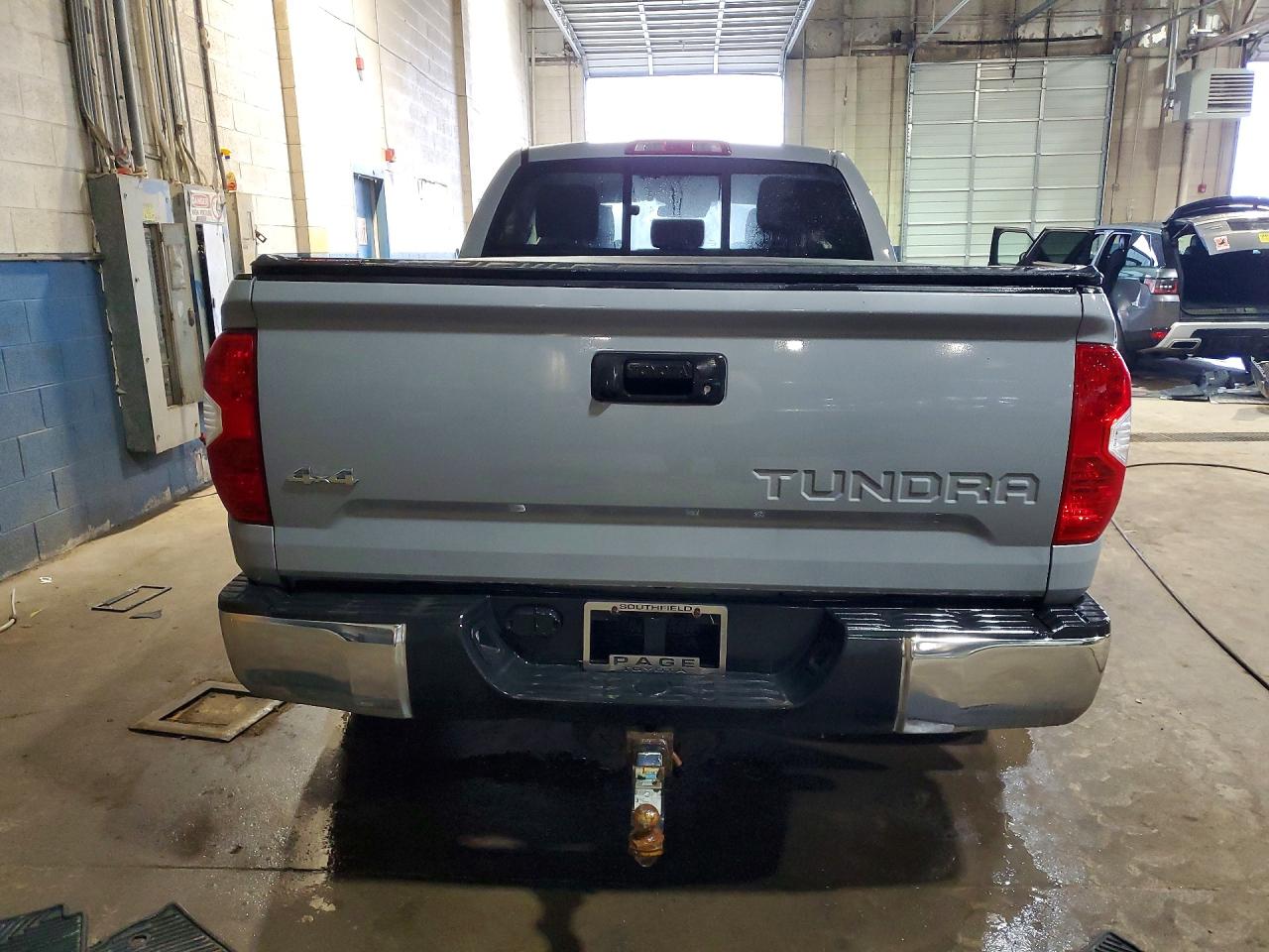 2018 TOYOTA TUNDRA SR5 photo 11