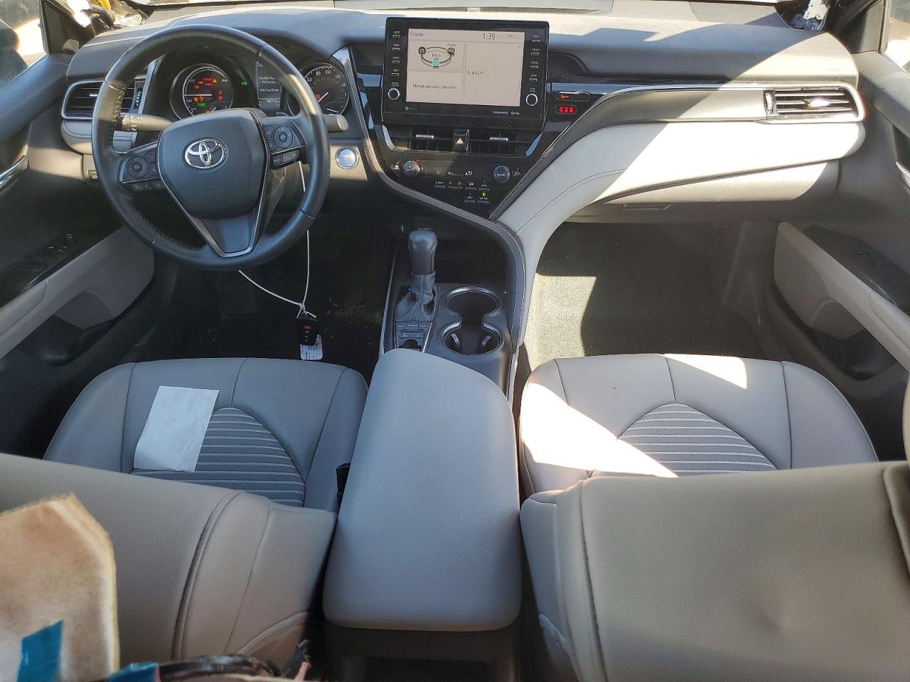 2022 TOYOTA CAMRY photo 8