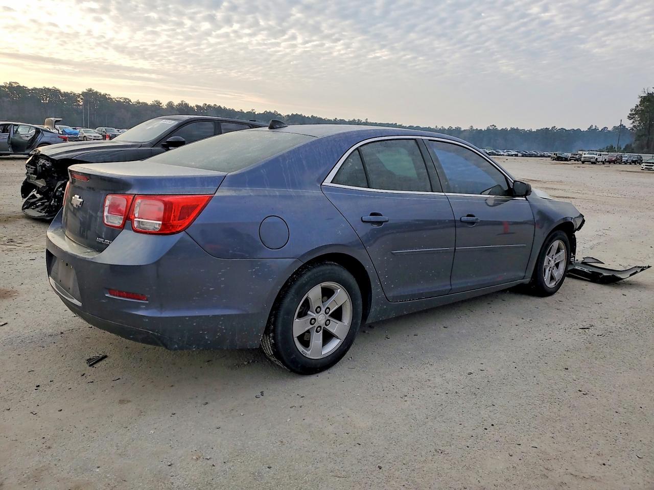 2013 CHEVROLET MALIBU LS photo 3