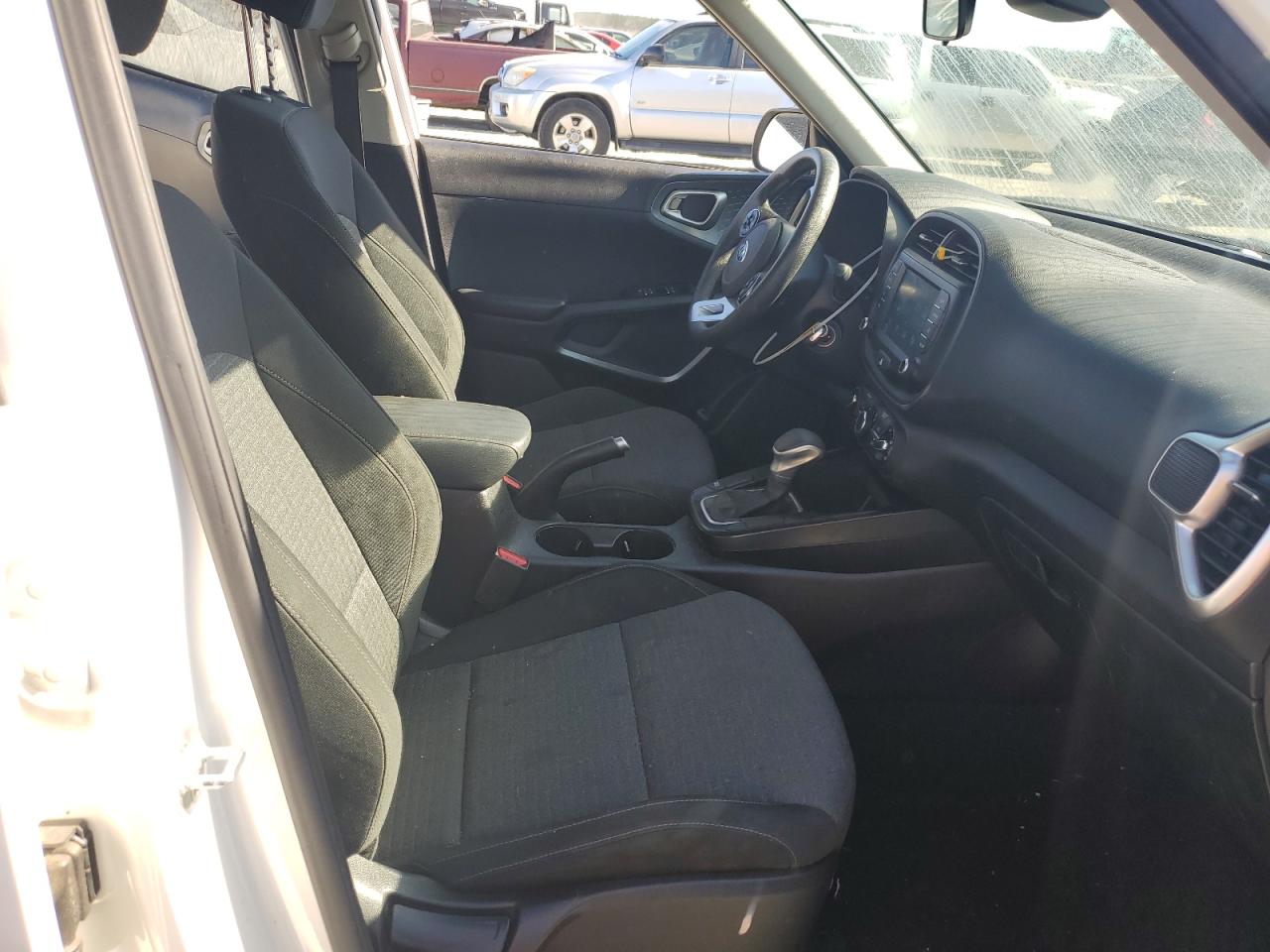 2020 KIA SOUL S photo 19