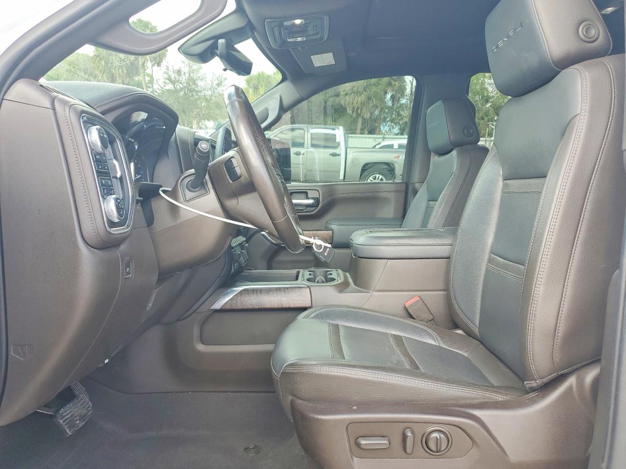2021 GMC SIERRA K3500 DENALI photo 13
