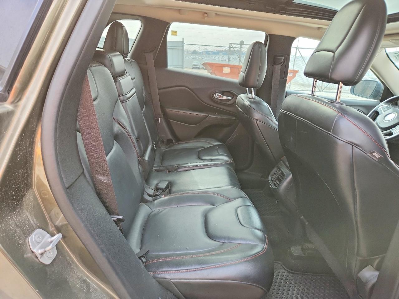 2015 JEEP CHEROKEE TRAILHAWK photo 21