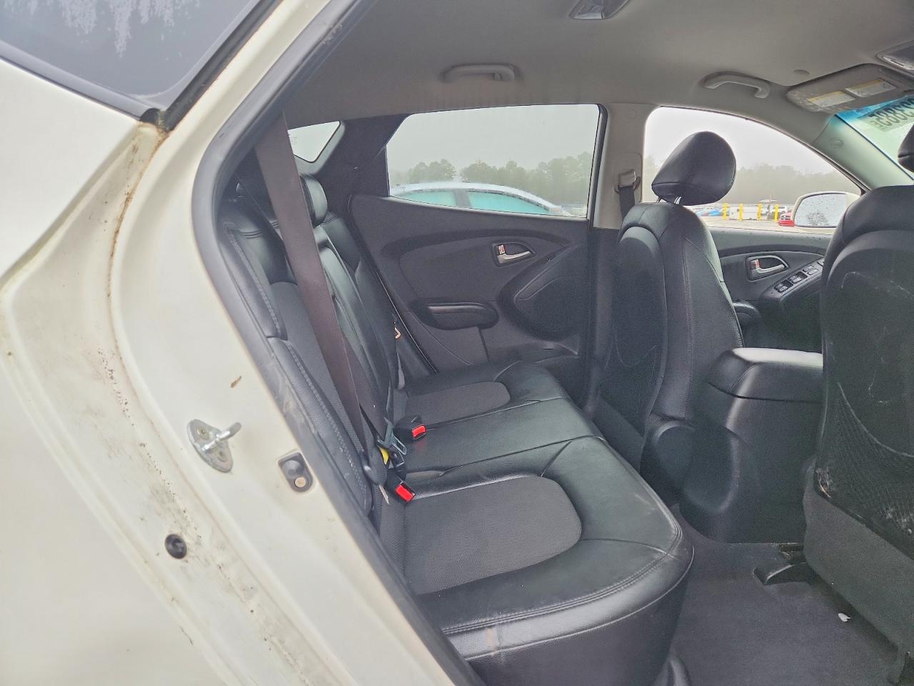 2012 HYUNDAI TUCSON GLS photo 28