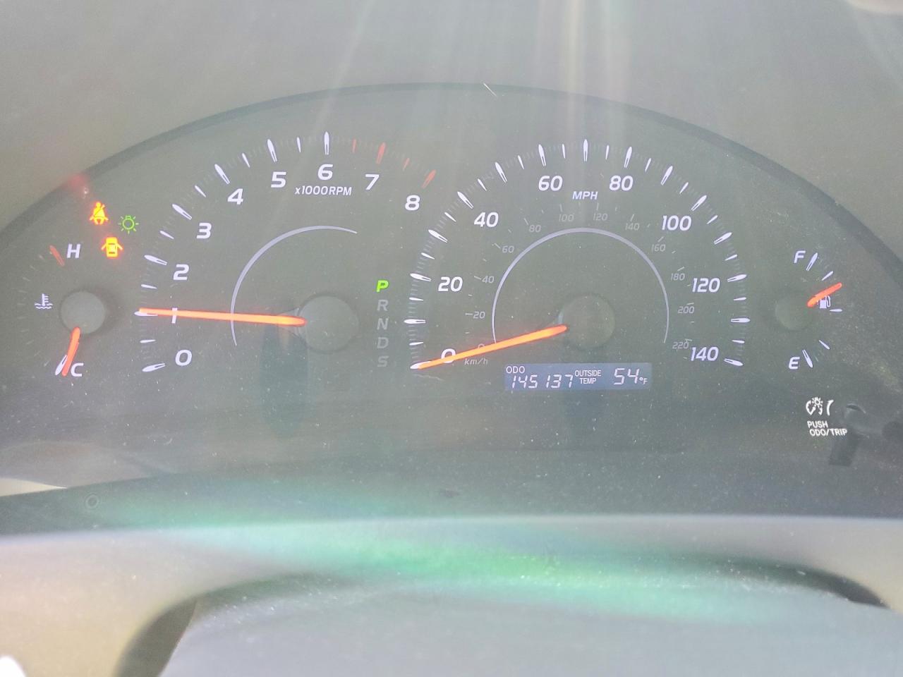 2011 TOYOTA CAMRY LE photo 17
