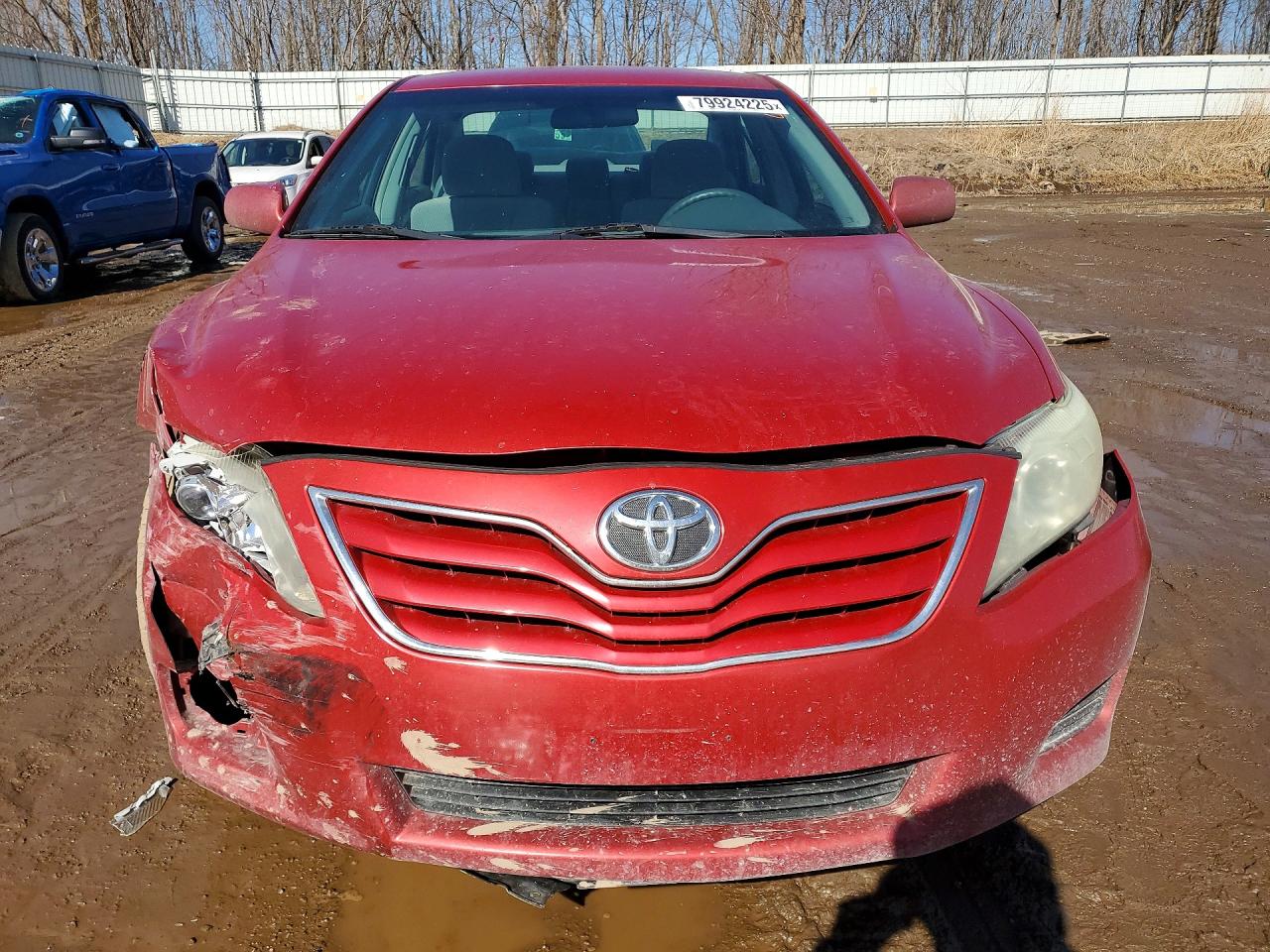 2011 TOYOTA CAMRY LE photo 9