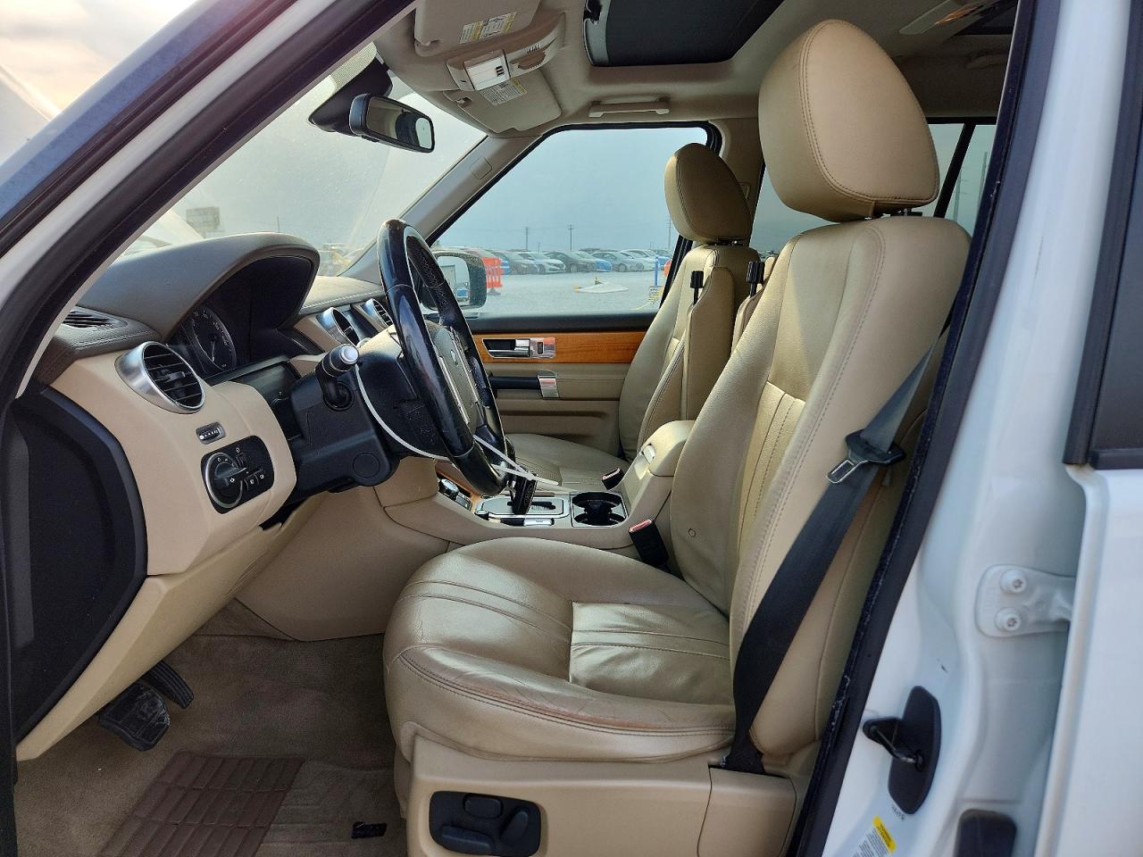 2013 LAND ROVER LR4 HSE photo 19