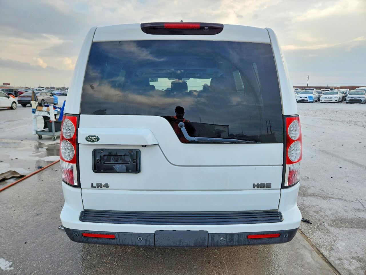 2013 LAND ROVER LR4 HSE photo 16